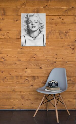 Portrait de Marilyn Monroe dessiné au crayon, une œuvre artistique élégante et intemporelle.